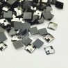 10 γρ/300 τεμ περίπου, 5x5x1.5 χλστ, Ρητίνη Καμπουσον πολύπλευρες ίσιες στο πίσω μέρος χάνδρες, Ασημί