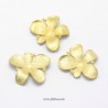 1 τεμ, 28x29x3.5mm, Λουλούδι σε χρυσό Ελ. Απο Νικέλιο και Κάδμιο